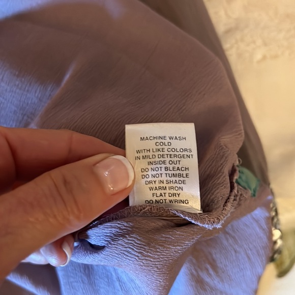 Beautiful Lavender Indian Style Tunic Size Large - Picture 7 of 7